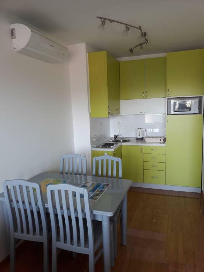 Apartman Dodo Novalja Exterior foto